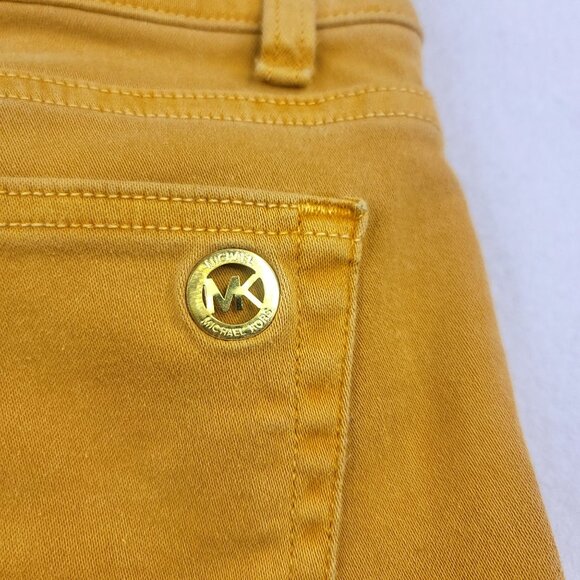 Michael Kors IZZY Jeans Y2K Mustard Gold Metal Logo Skinny Size 4 - Picture 5 of 10